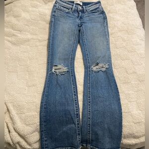 BKE Slim fit, low rise, tailored bootcut jeans